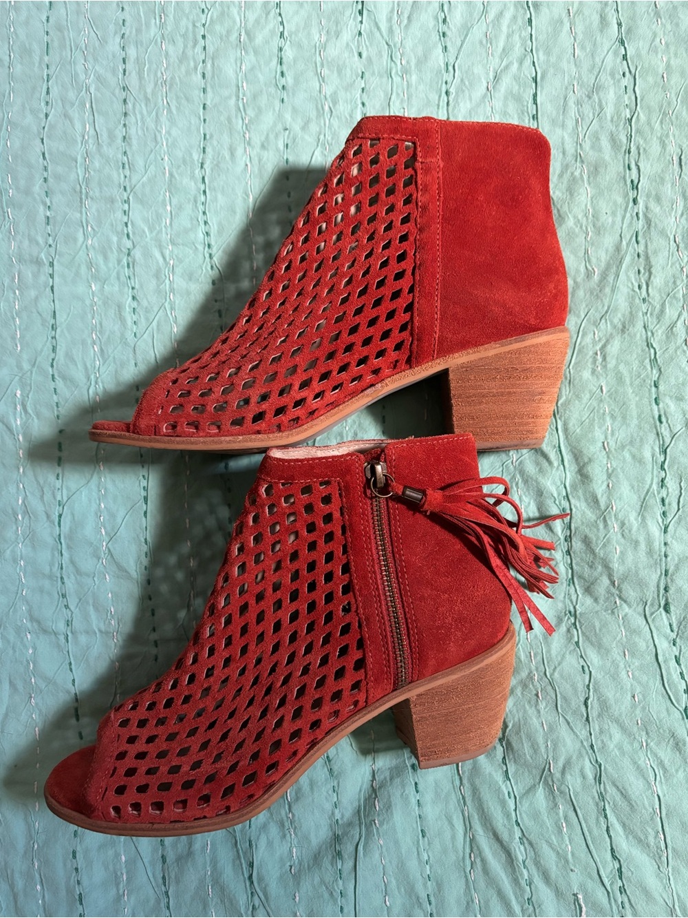 Matisse Indie Rust Suede Perforated Peep Toe Booties Women's 7.5 Made in Brazil